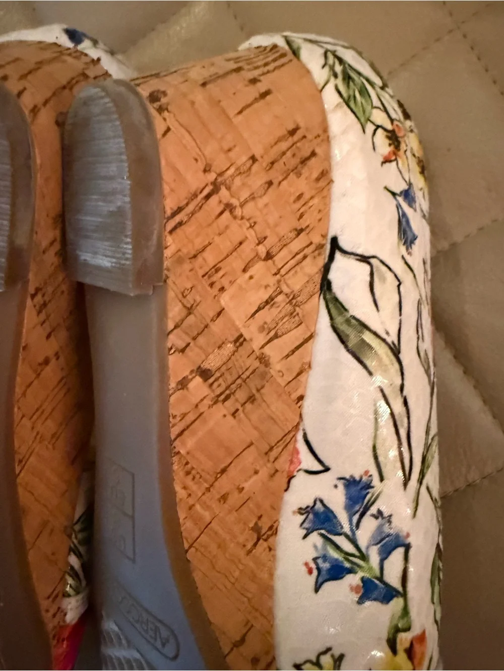 AEROSOLES lightweight peep
